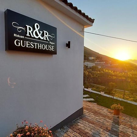 R&R Gesthouse Hotel Široka Buitenkant foto