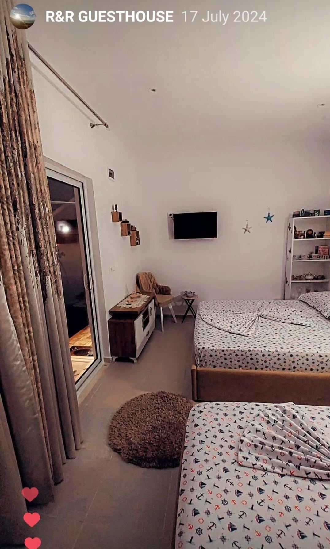 R&R Gesthouse Hotel Široka Buitenkant foto